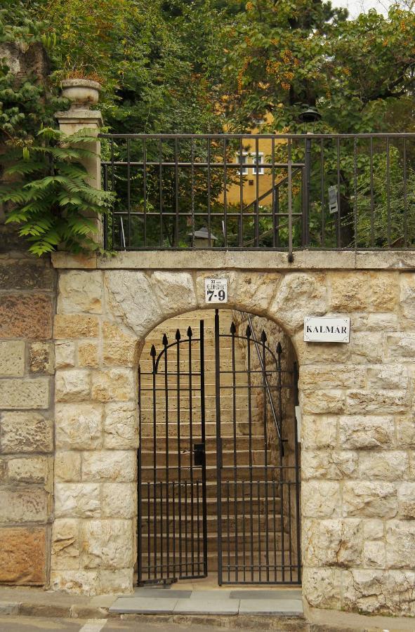 לינה וארוחת בוקר בודפשט Kalmar Panzio מראה חיצוני תמונה